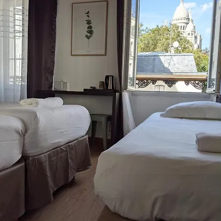 Le Village Montmartre By Hiphophostels *