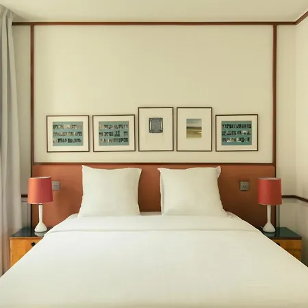 Pied A Terre Saint Honore * Paris