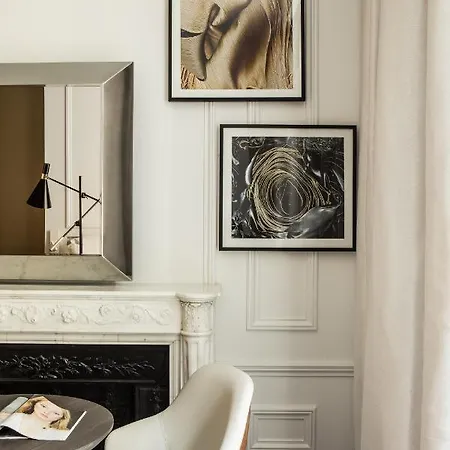 La Clef Champs-élysées By The Crest Collection 5*