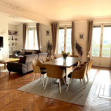 Apartamento Marvellous Sunbathed 3br At The Heart Of *