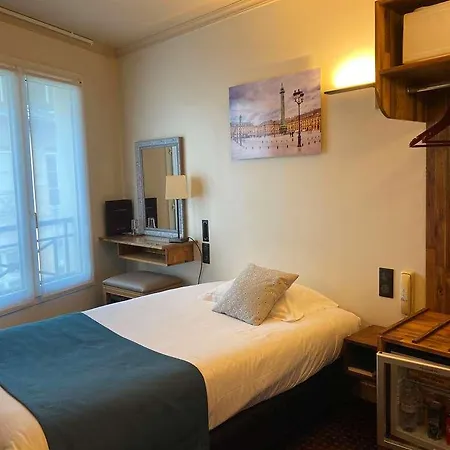 Louvre Sainte Anne Hotel 3*