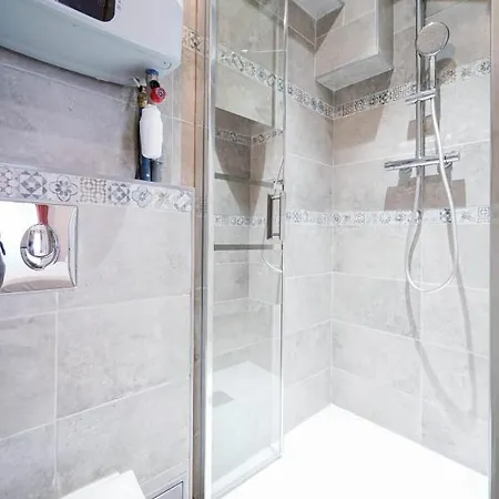 Apartment Quartier Montmartresaint Lazarelafayette Paris