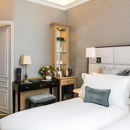 Sofitel Baltimore Tour Eiffel 5*