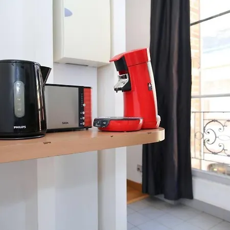 Holiday home 404 - Petit Bijou Dans Immeuble Hotelier 5 - Flat-guest Paris