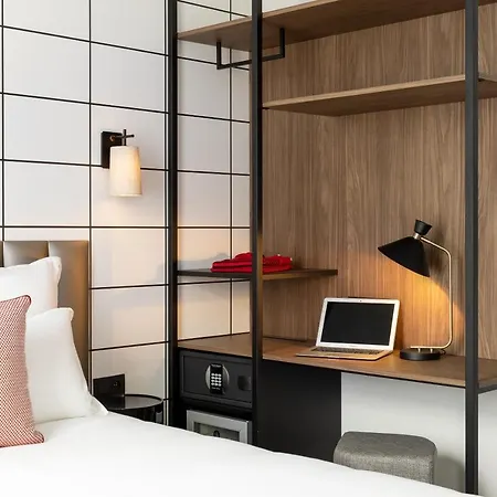 Moderniste Hotel 4*