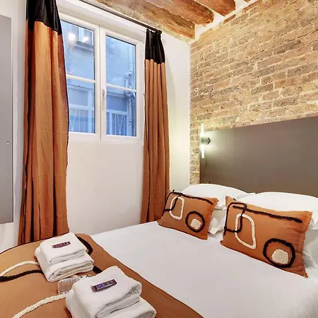 Apartment Triplex Douillet - Beaubourg - Temple Paris