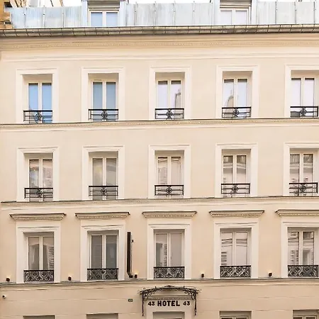 Hotel Au Coeur De Republique 3*