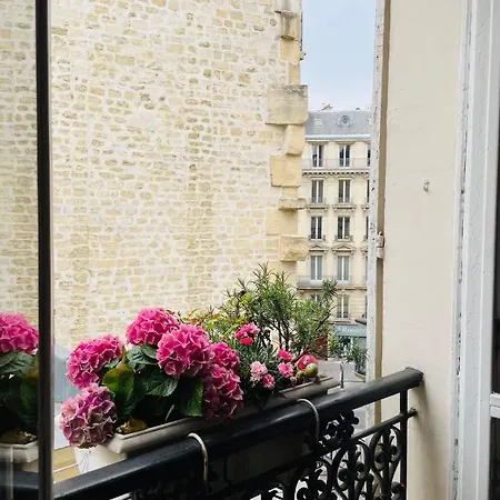 Appartement Two-bedroom Champs-elysées *