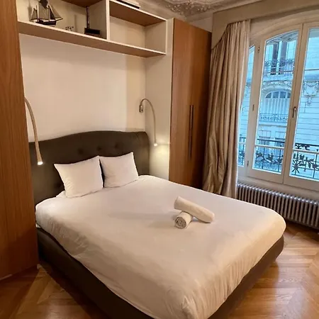 Raynouard Apartment