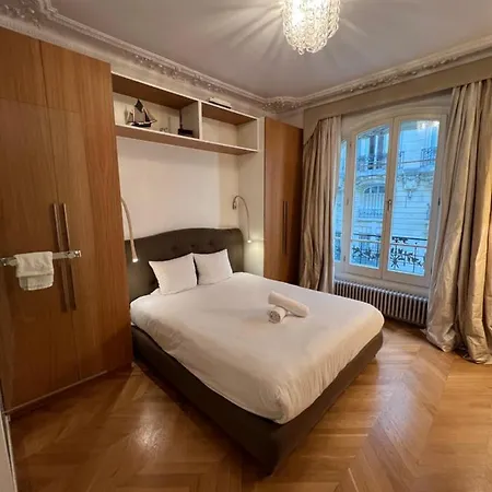 Apartahotel Raynouard Apartment