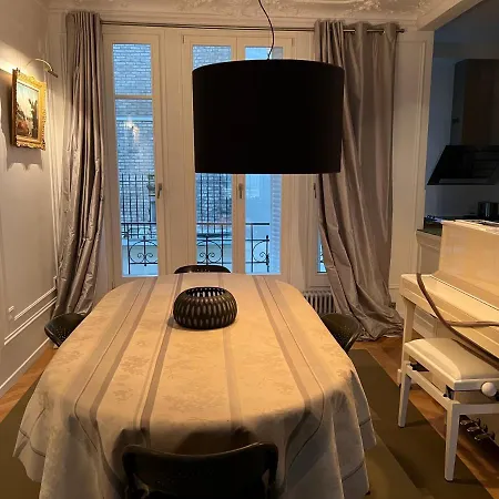 Raynouard Apartment *