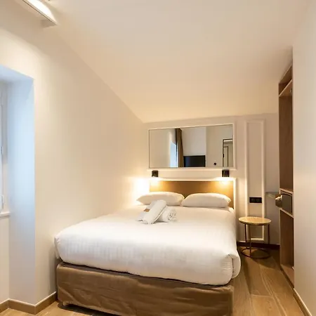 Hotel Au Coeur De Republique 3*