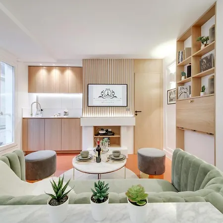 Amazing Historical Parisien Flat Next To Louvre Area - 3