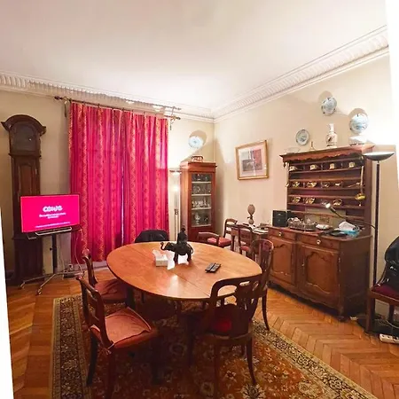 Beautiful Flat In The Center Of 6 Th District Apartment Paris