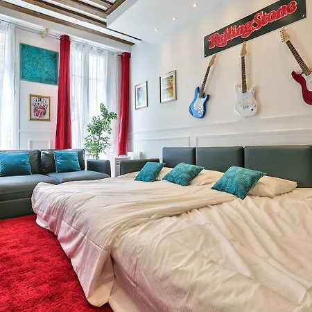 68 - The Rolling Stones Flat Paris