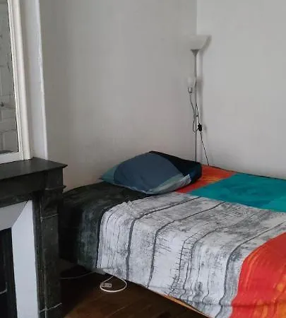 Private Iii For 1 Person Maximum In Our Family In 10, Near La Gare Du Nord