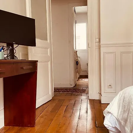 11 Voltaire : Apt 40m2-3p Chaleureux Et Cosy *