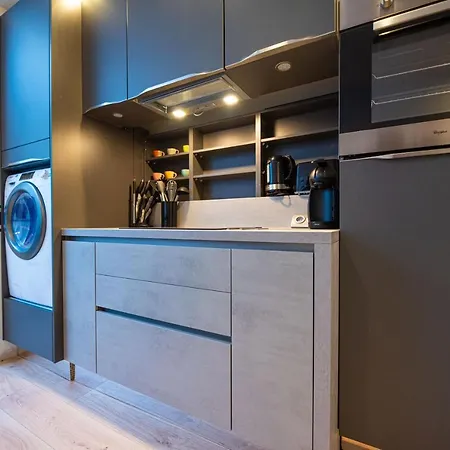 Loft In *