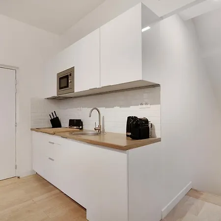 Rochechouart Apartment Paris