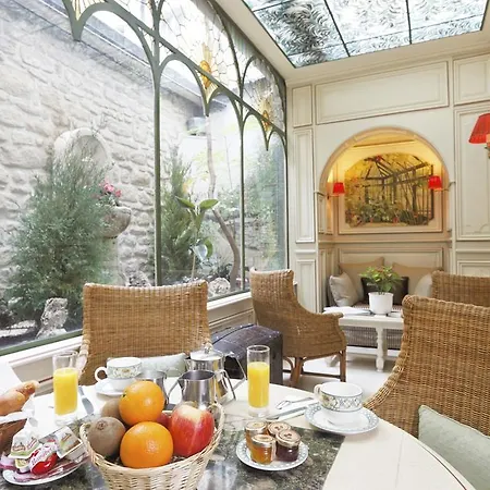 Hotel Au Manoir Saint Germain 4*