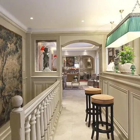 Au Manoir Saint Germain 4*