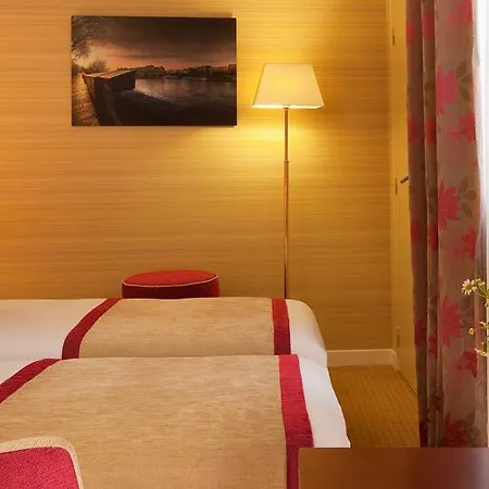 85 Saint Honore 3* Paris