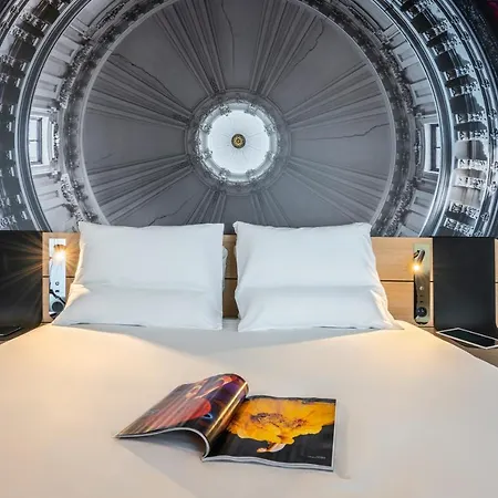 Hotel Novotel 20 Belleville Paris