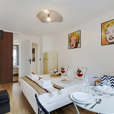 Buttes Chaumont - Sunny 2p Apartment