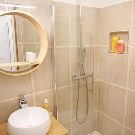 Charming Parisian With Air Conditioning - Climatisation & 2 Bedrooms - Batignolles