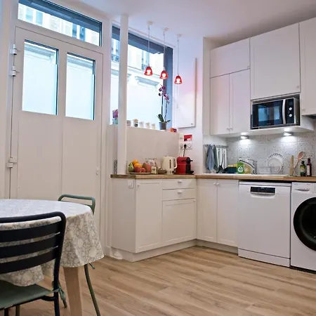 Charming Parisian With Air Conditioning - Climatisation & 2 Bedrooms - Batignolles Apartment