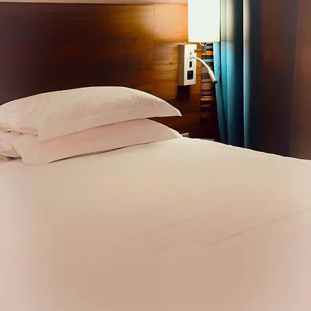 Montmartre By Ihg Hotel Paris