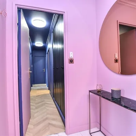 Luxury La Vie En Rose Jacuzzi Terrasse Parking Apartment Paris