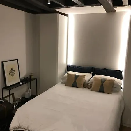 Hostnfly Apartments - Beautiful Renovated Apt In The Maraispompidou Apartment Paris