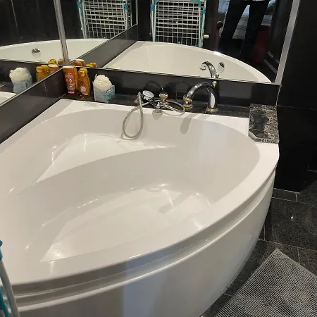 Elysees Vip باريس