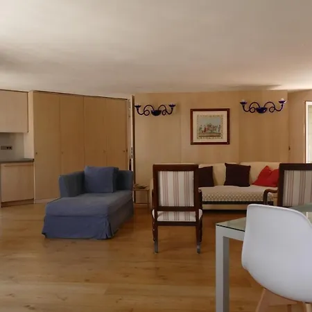 84m² - Quartier St Germain Des Près