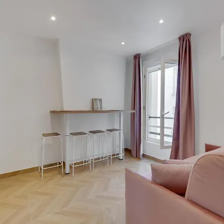 Le Bellevue 2* Paris