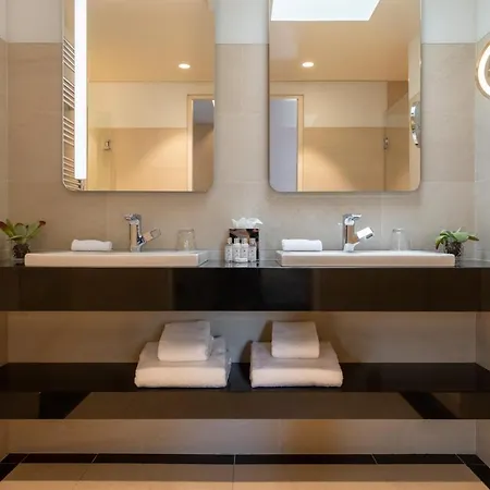 Hotel Maison Albar Le Pont-neuf 5*
