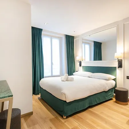 Hotel Au Coeur De Republique Paris