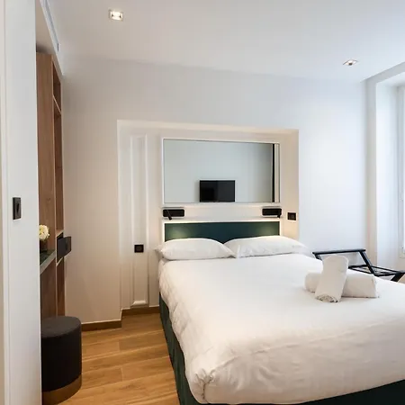 Au Coeur De Republique Hotel