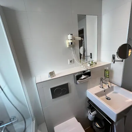 Paris-auteuil By Ihg Hotel Paris