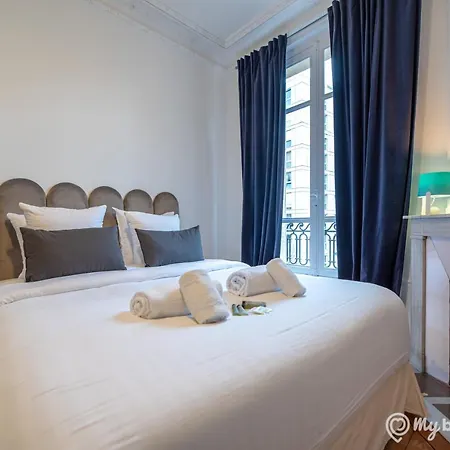 Mbm - Eiffel Tower View Aparthotel *