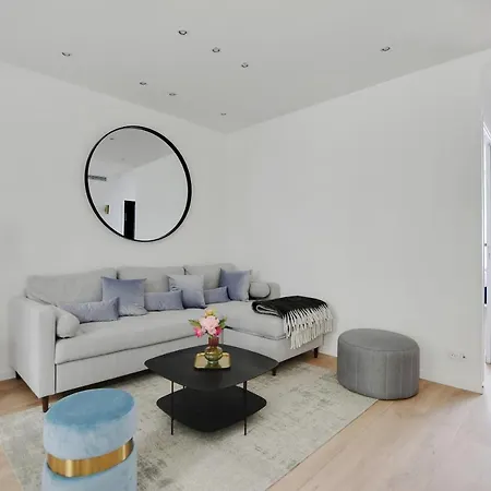 Apartment Charming - 2br-6p -in The Heart Of