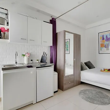 Cmg Studio Place Voltaire Apartment Paris
