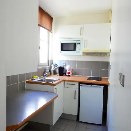 Appartement Buffon 502- Studio lumineux et confortable - 2P- Paris 05 *