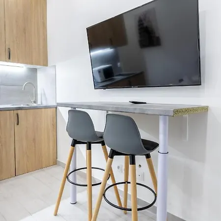 Hsh Lemercier-batignolles Cosy Studio 2p