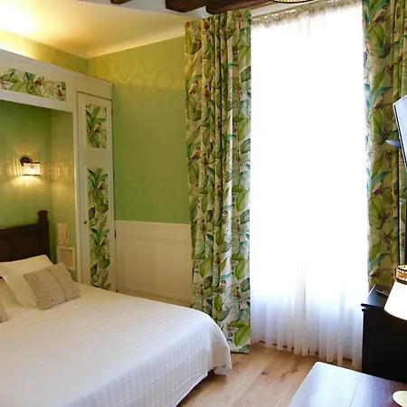 Hotel De La Bretonnerie Paris