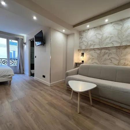 Hotel Nation Montmartre 3*