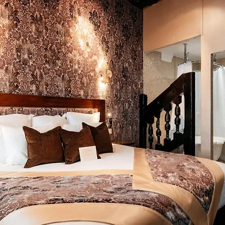 Le Temple De Jeanne Hotel