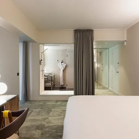 Pullman Montparnasse Hotell 4*