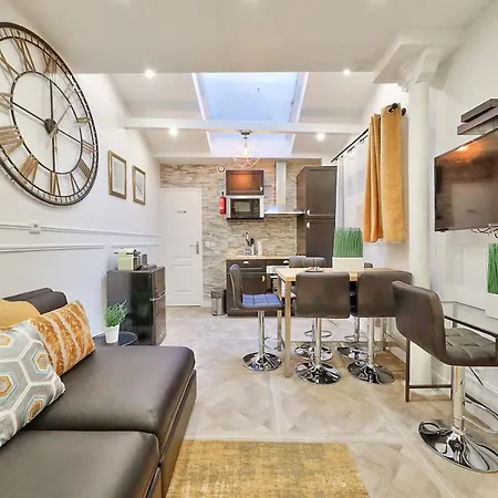 38 Atelier Mona Lisa Apartment